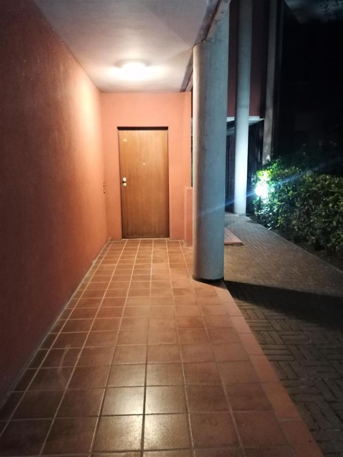 Casa Gisela Apartment เดเซนซาโนเดลการ์ดา ภายนอก รูปภาพ