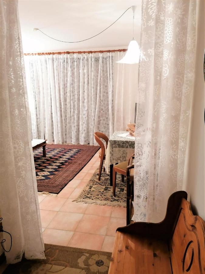 Casa Gisela Apartment เดเซนซาโนเดลการ์ดา ภายนอก รูปภาพ