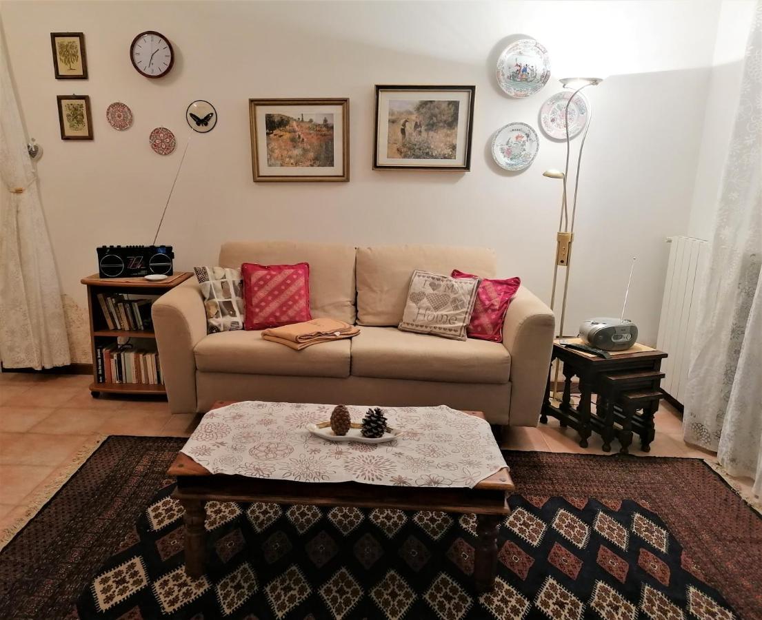 Casa Gisela Apartment เดเซนซาโนเดลการ์ดา ภายนอก รูปภาพ
