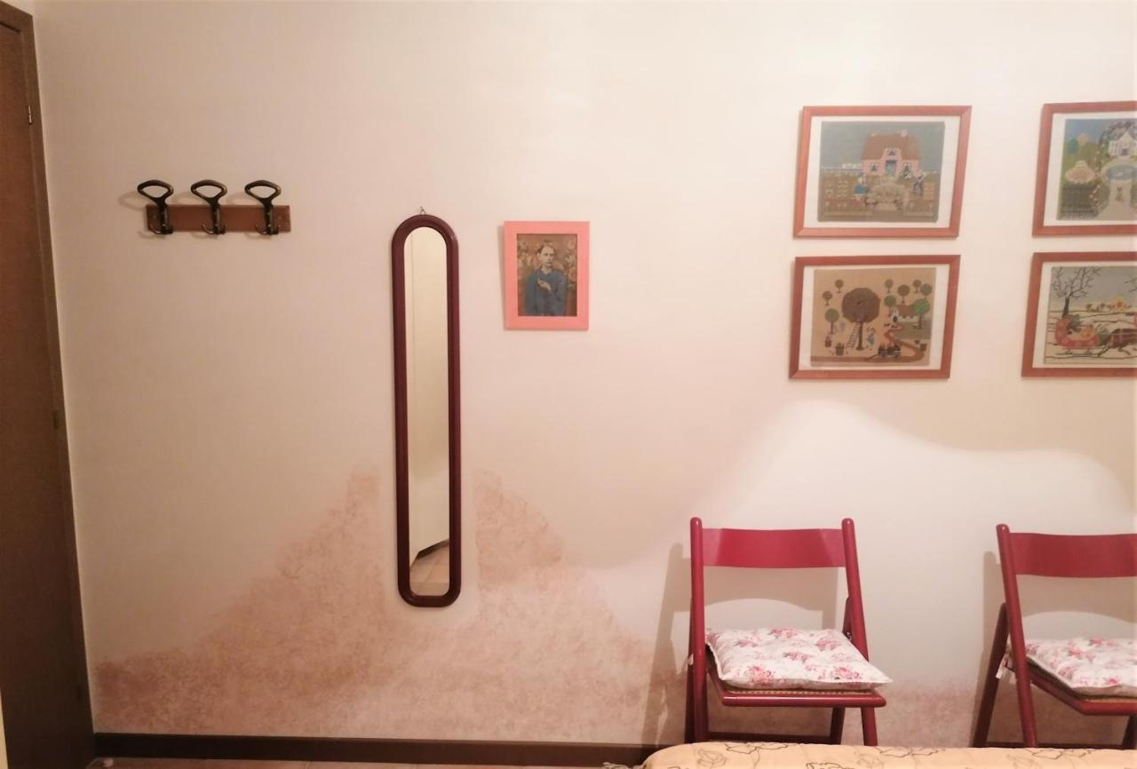 Casa Gisela Apartment เดเซนซาโนเดลการ์ดา ภายนอก รูปภาพ
